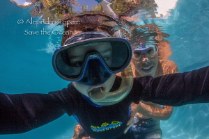 Selfie taken by mi son, Cocoyoc Mexico by Alejandro Topete 